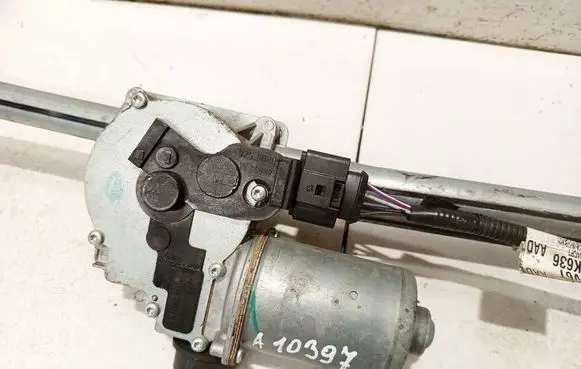Ford C-MAX II Wiper motor w16333 3234s