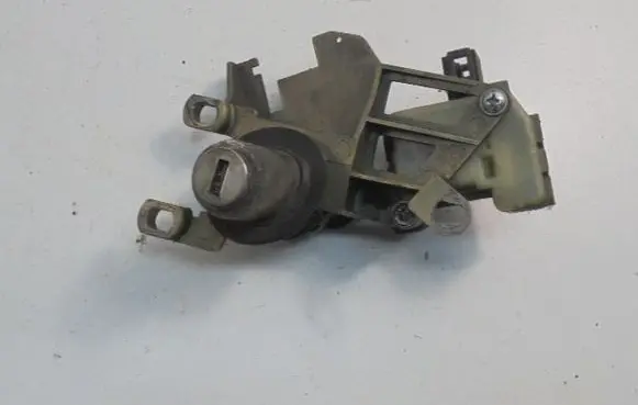 Seat Toledo II (1M) Front door lock (next to the handle) 1M5827297C