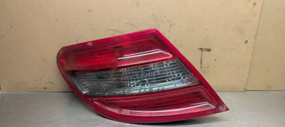 Mercedes-Benz C W204 Rear/tail lights 2048202964