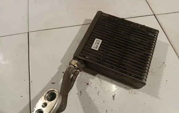 Audi A6 S6 C5 4B A/C cooling radiator (condenser) 