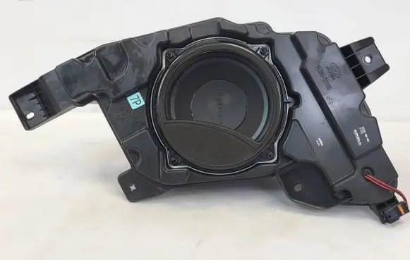 Nissan Qashqai Subwoofer speaker