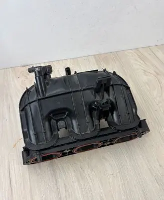 Opel Astra K Intake manifold 55511700 55486274 HMXX1931610140