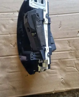 Toyota Yaris Speedometer (instrument cluster) 838000D660D MB4573003176