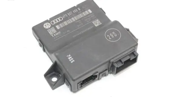 Audi Q7 4L Gateway control module 4F0907468M