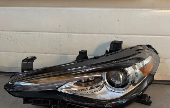 Alfa Romeo Giulia Headlight/headlamp 00505641050
