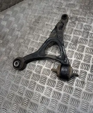 Volvo XC90 Front lower control arm/wishbone 8646613