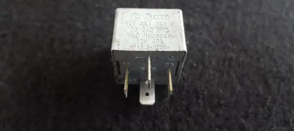 Volkswagen PASSAT B6 Other relay 141951253B 20240072