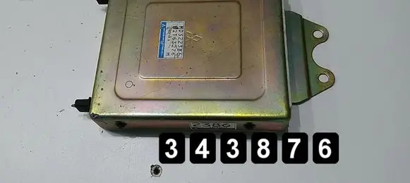 Mitsubishi Carisma Engine control unit/module MD322386