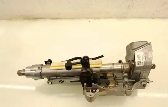Mercedes-Benz B W245 Steering wheel axle A1694603916 1695452932
