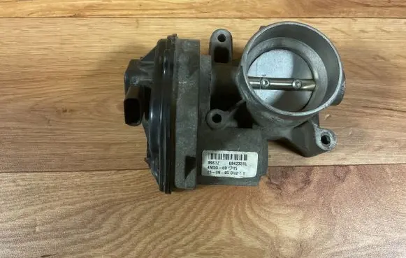 Volvo V50 Throttle valve 4M5GEDLF15 0942331L B9S12