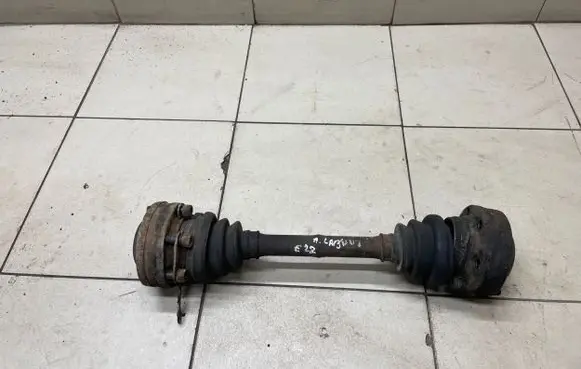 Rear driveshaft