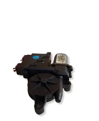 Volkswagen Polo IV 9N3 Front door window regulator motor 6Q2959802A 400703D0