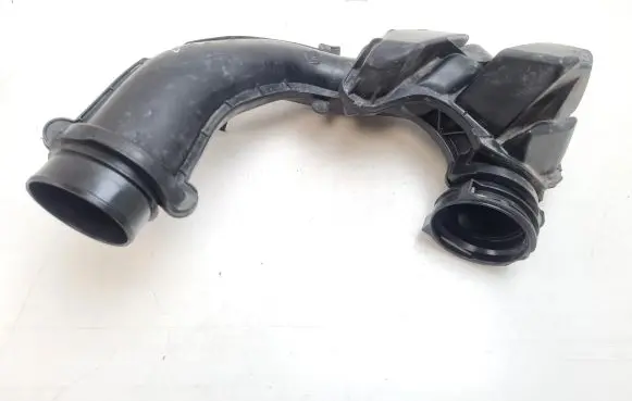Volvo XC90 Intake resonator 31370120