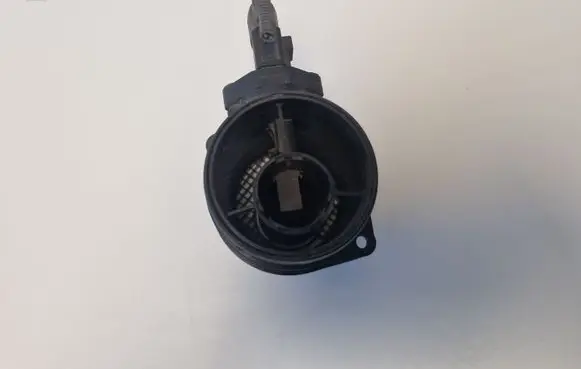Volkswagen Golf V Mass air flow meter 074906461B
