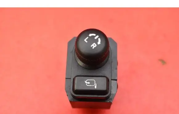 Suzuki SX4 Mirror heating switch 