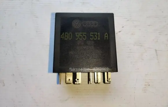 Skoda Octavia Mk1 (1U) Other relay 4b0955531a