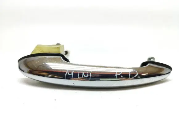 Mini Cooper Countryman R60 Front door exterior handle 9800627