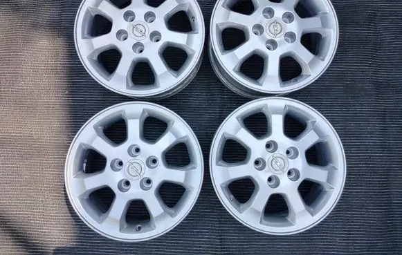 Opel Astra G R15 alloy rim 