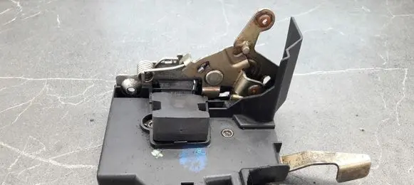 BMW 5 E34 Front door 19440151