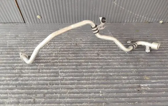 Renault Clio V Air conditioning (A/C) pipe/hose 924808928R