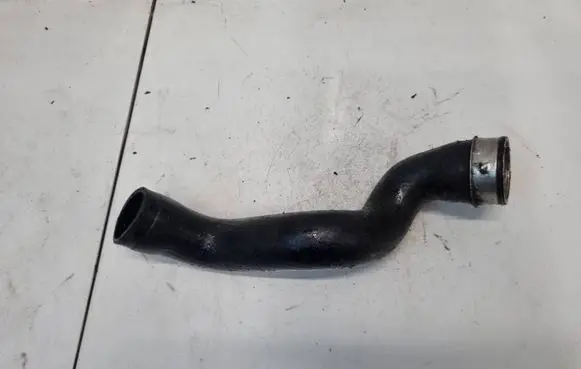 Intercooler hose/pipe