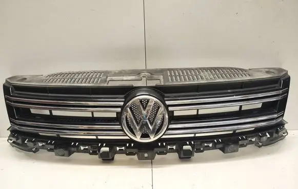 Volkswagen Tiguan Front bumper upper radiator grill 5N0853653E