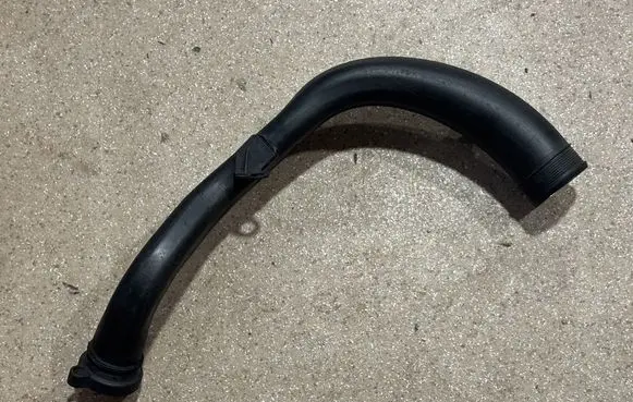 BMW M4 F82 F83 Air intake duct part 7846245