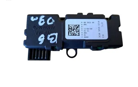 Volkswagen PASSAT B6 Steering angle sensor 3C0959654