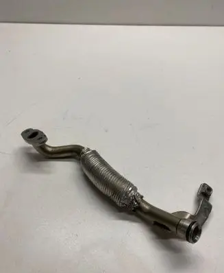 BMW M4 F82 F83 Oil cooling pipe 7848525 11427848525