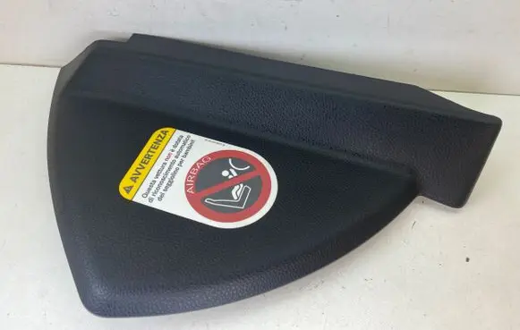 Mercedes-Benz C W204 Dashboard side end trim A2046800278 107215
