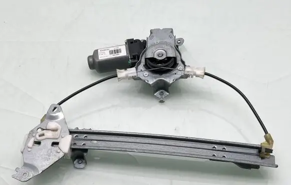 Nissan Qashqai Rear door window regulator with motor 402190A 2190