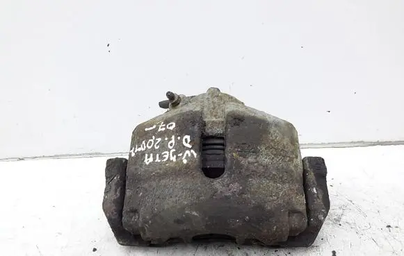 Volkswagen Jetta V Front brake caliper