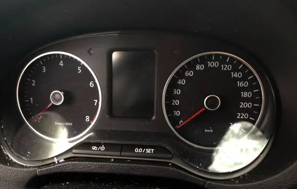 Volkswagen Polo V 6R Speedometer (instrument cluster) 6R0920860M
