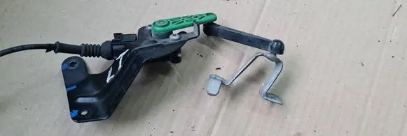 Headlight/headlamp level sensor