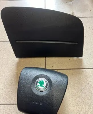 Skoda Fabia Mk2 (5J) Airbag set 