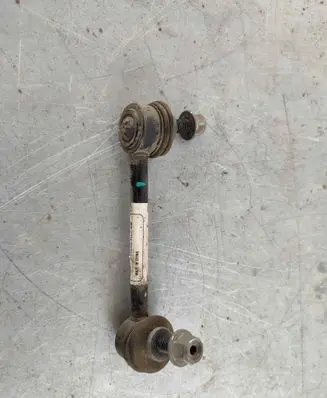 Tesla Model Y Rear anti-roll bar/stabilizer link 104449600f