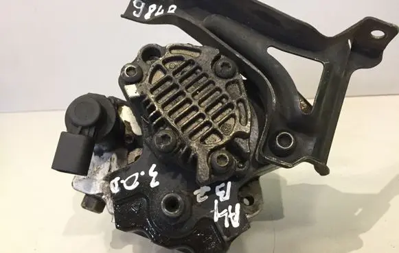 Audi A4 S4 B7 8E 8H Fuel injection high pressure pump 059130755J 0445010125