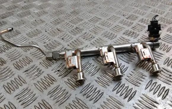 Fuel pressure sensor