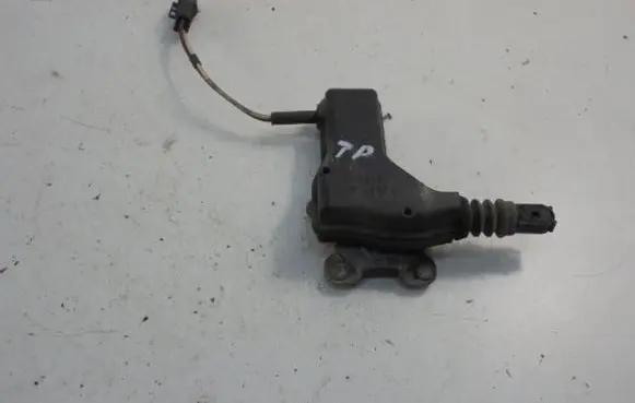 Volvo 740 Central locking motor 1380348