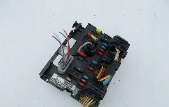 Peugeot 307 BSM Control unit 9661708280