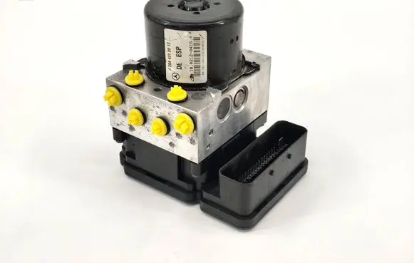 Mercedes-Benz C W204 ABS Pump A2044312012 10021204164 A2049012500