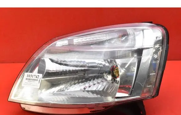 Peugeot Partner Headlight/headlamp