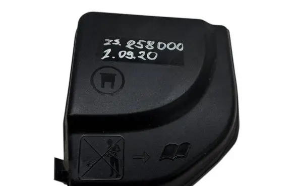 Citroen Berlingo Fuse box cover 9658418180