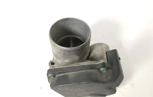 Volkswagen Polo V 6R Throttle valve 03C133062S