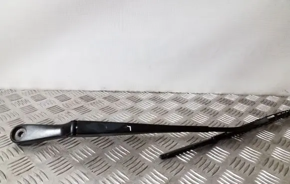 Jeep Cherokee III KJ Front wiper blade arm 55155937AC