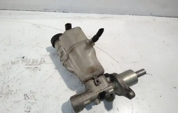 Peugeot 407 Master brake cylinder 9646980980