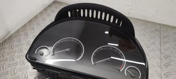 BMW 5 F10 F11 Speedometer (instrument cluster) 9342809 0263715189 1036908460