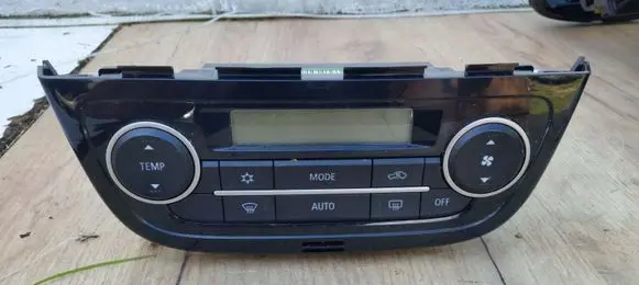 Mitsubishi Space Star Climate control unit 7820A361XA