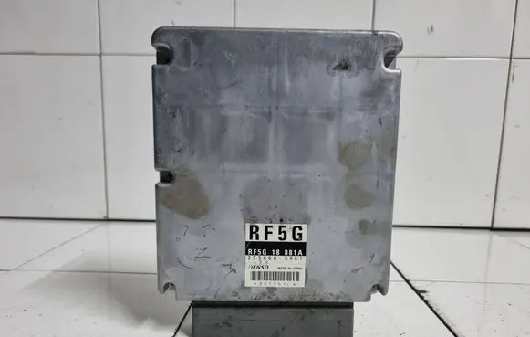 Mazda MPV II LW Engine control unit/module RF5G18881A 2758005961 005961