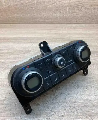 Nissan Qashqai Climate control unit 27500JD40C
